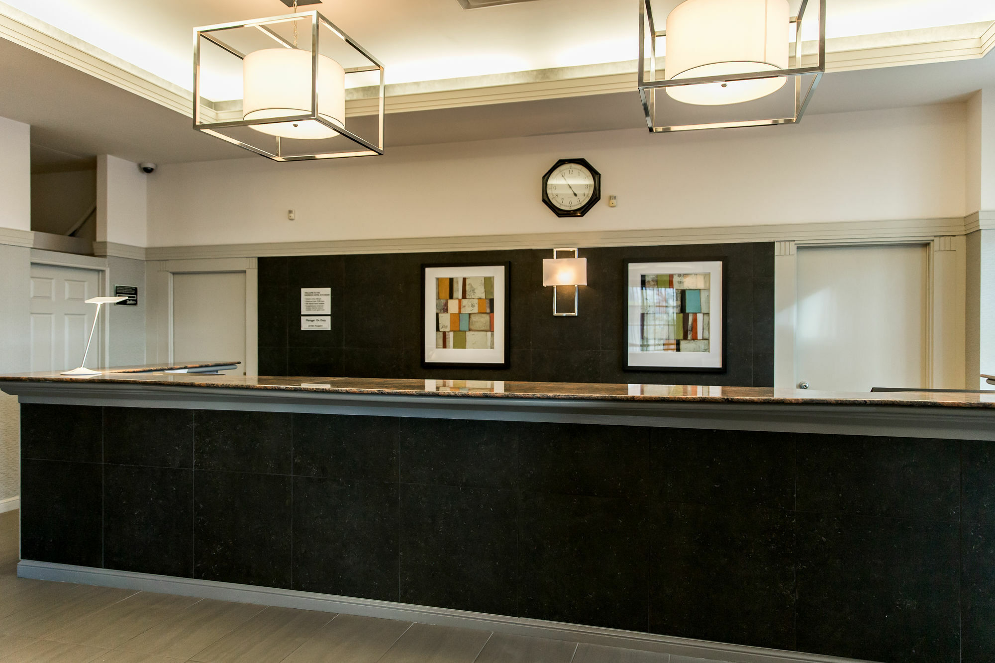 Courtyard By Marriott Kitchener Hotel Buitenkant foto